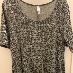 Lularoe perfect T